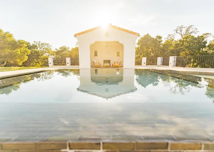 Exquisite Estately Villa
